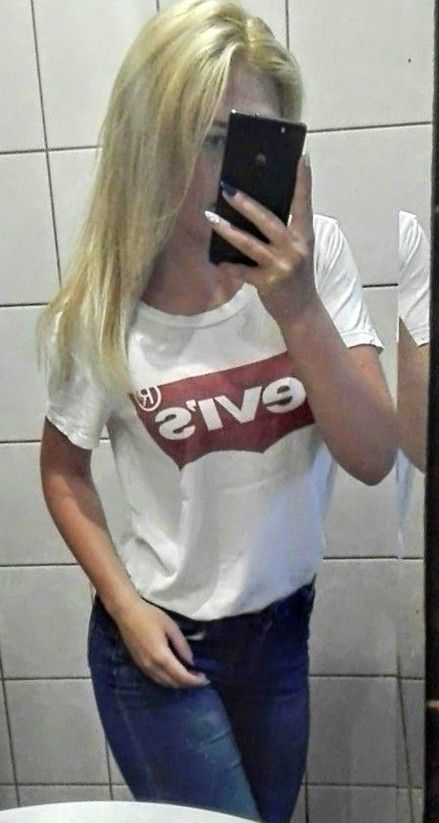 Levis ass