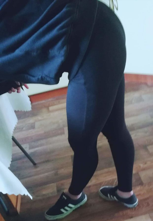 Oli legginsy