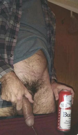hairy cock pissing