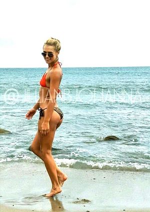 Jillian-Nelson-Feet-6!