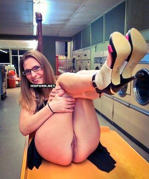 leggy in the laundromat
