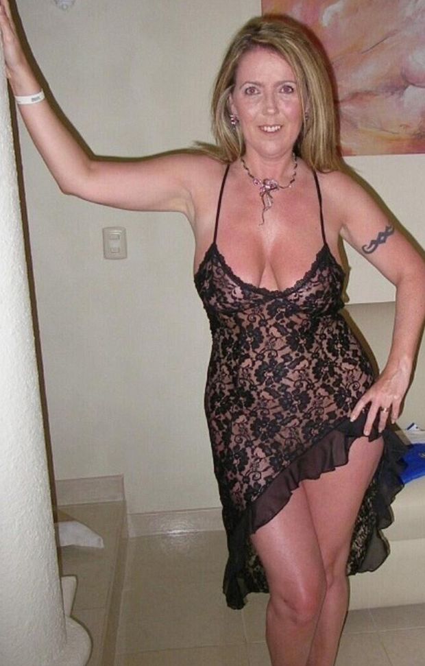 big tits mature in sexy lingerie