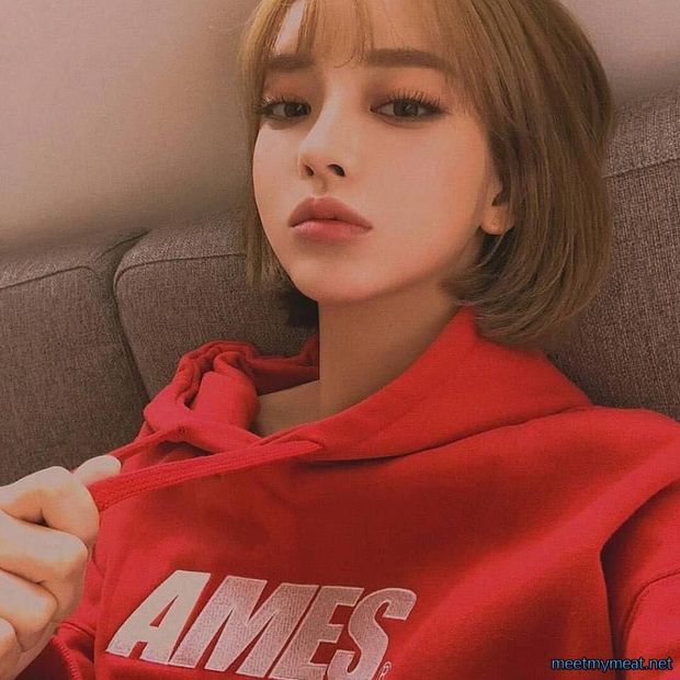Dude.. shes so damn hot