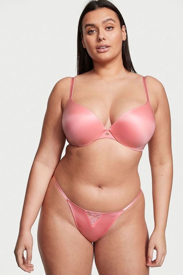 Chubby temptress