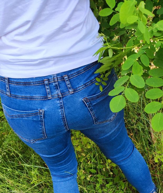 Sexy hot friends ass / cul d'une amie