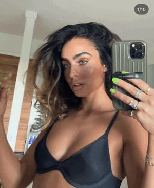 Sommer Ray mirror pics