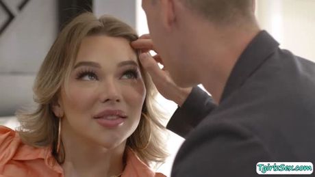 Busty and gorgeous shemale wants to taste another big cock