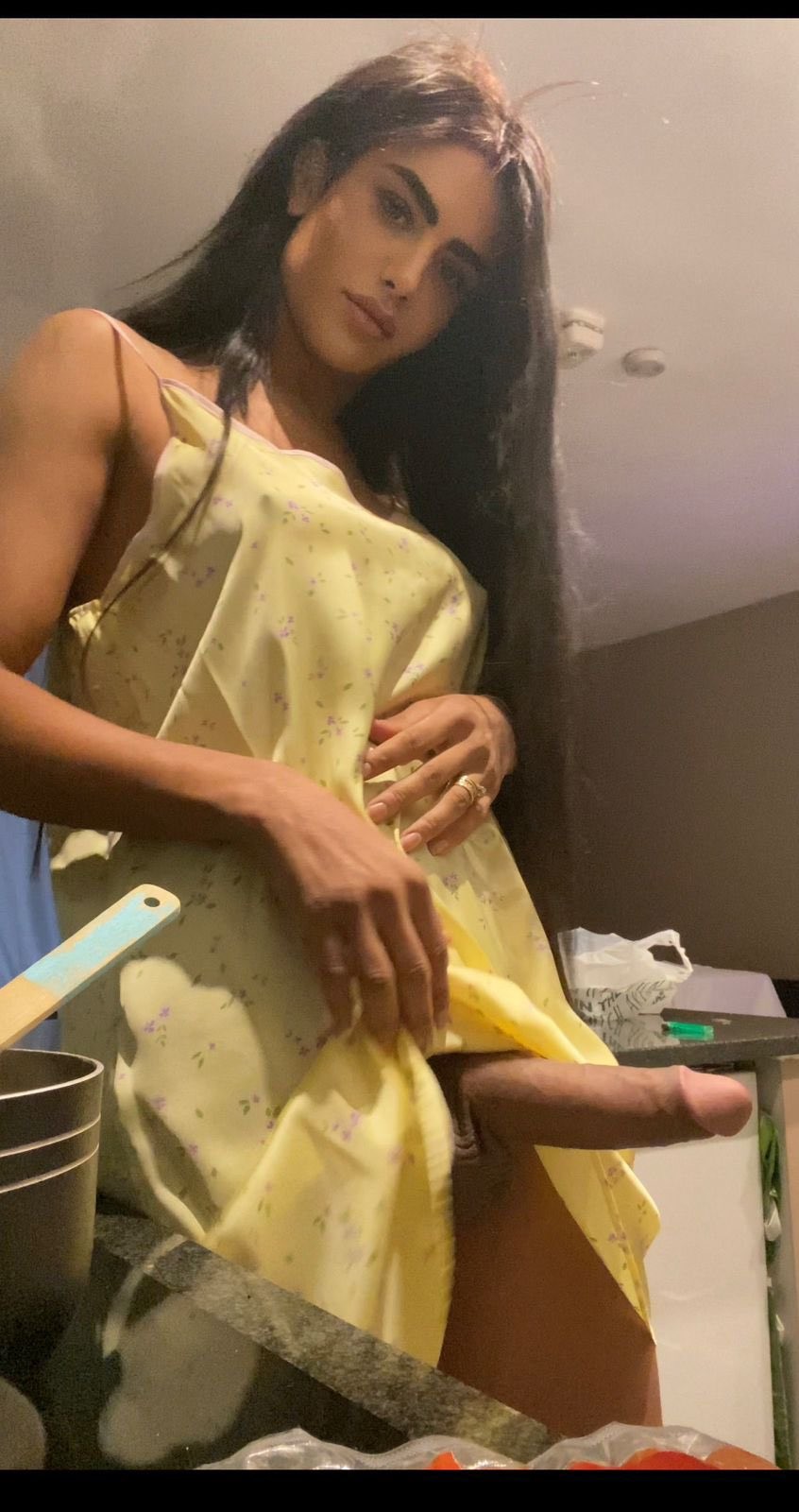 Pretty Gurl With A Massive Cock