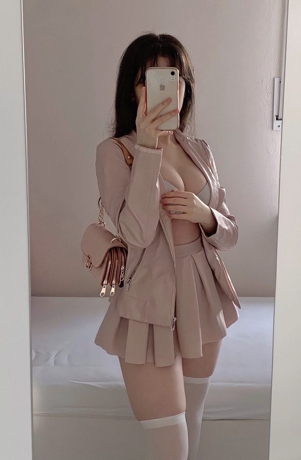 non nude