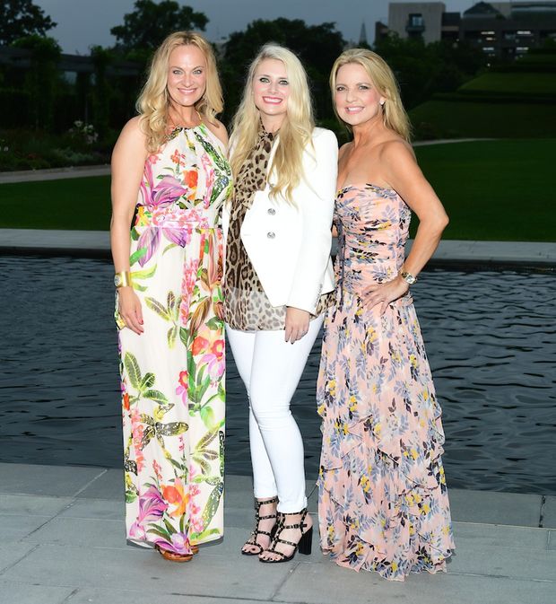 Trio of blondage. Who to undress first?