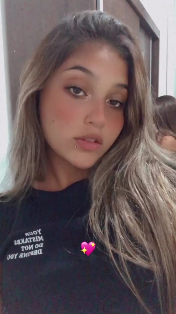 Sabrina Teen Brazilian Pretty Face for Cum