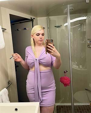 Big beautiful tranny in Harlem NYC of 28 years old hosting here for sex