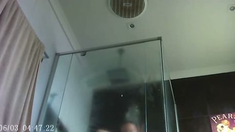 the beautiful naked body of my stepmom