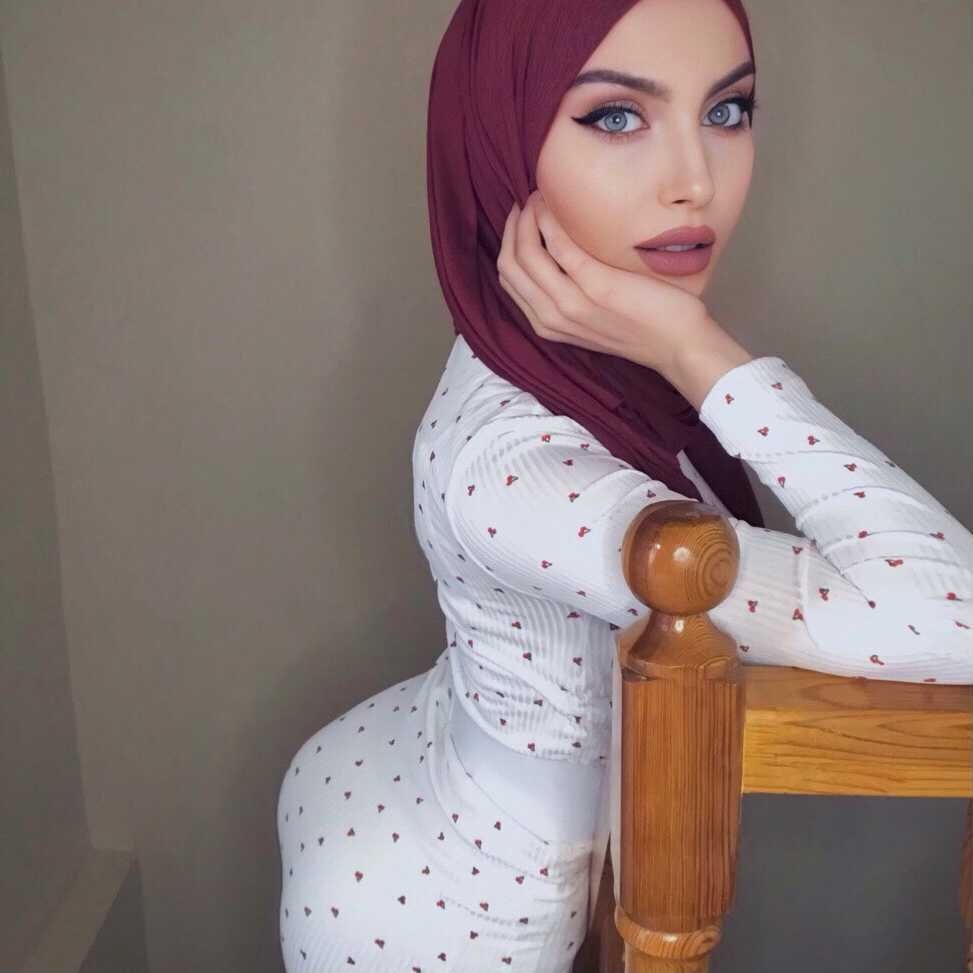 Sariikubraa's ass cheeks
