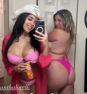 Jolie & friend bathroom selfie