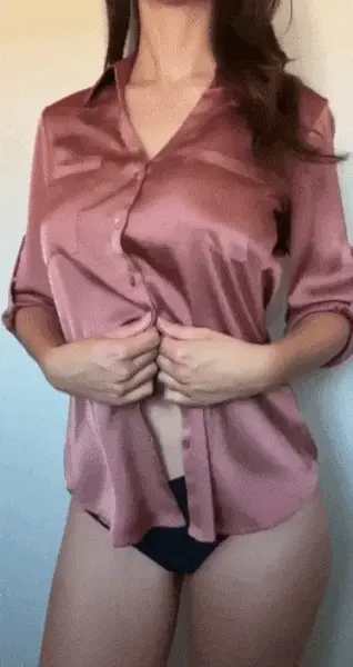 Bouncing boobs reveal