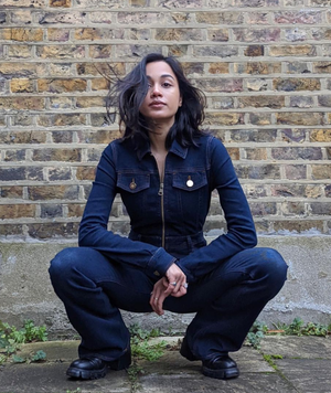 ClickForTaz (YouTuber) - Crouch Pose