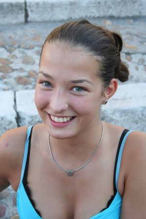 I want to cum on her face