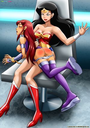 Wonder Woman spanking Starfire’s ass