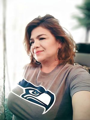 Mexican busty slut mom Maricarmen Juárez Méndez is about to be rewarded by being auctioned as a good sex slave.