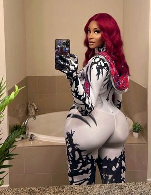 Sophia Ifeoma in her Spider-Gwen costume