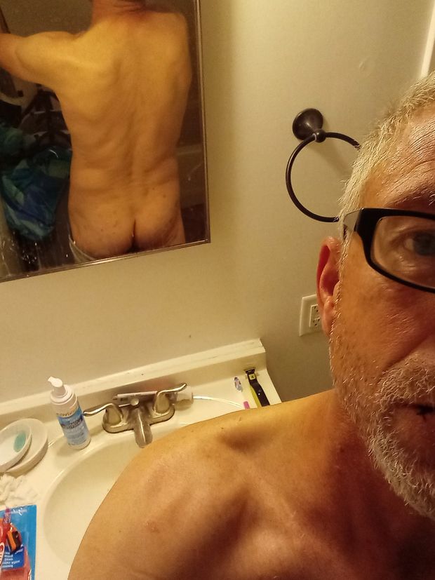 Self ass pic