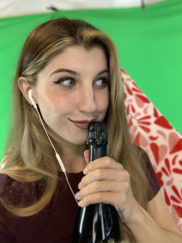 FrivolousFox ASMR