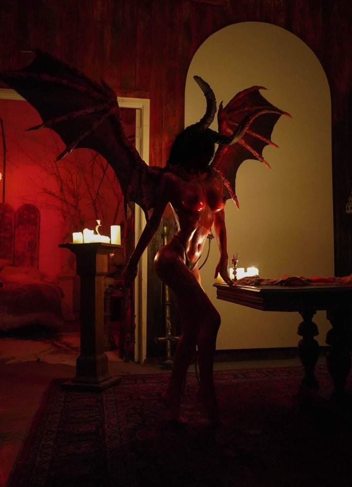 Devil babe