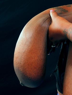 HEAVY EBONY FLOPPERS NEED ROUGH HANDLING AND HUGE AMOUNT OF SPERM