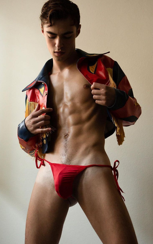 Bulge in his manties