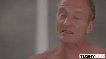 Assista em xvideosplug net: Namorado rico mais velho só que saber de sexo anal com a morena | gif: 1 ✔️ Sexo - Sexo Anal - Vídeos de Sexo