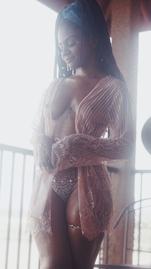 Natt Nyah looking cute in her robe