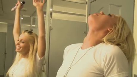 Riley Steele and Jesse Jane POV BTS Blowjob