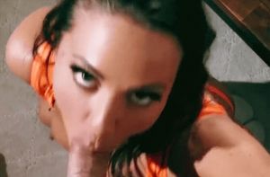 I'm so jealous about her cum pulling eyes..