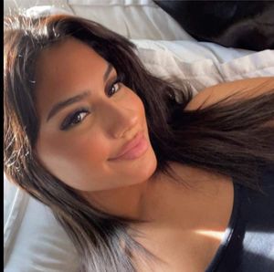 Maha lefta is begging for your load on her face