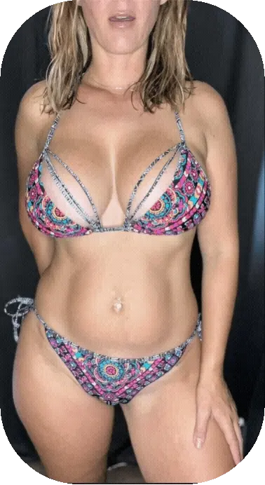 curvy large breasts wife in and out of sexy bikini