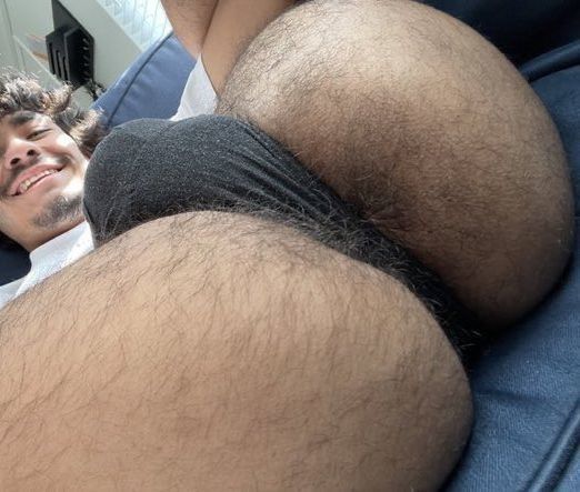 Beautiful hairy crotch