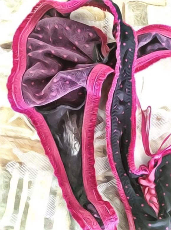 Mandee left her thong for me to sniff and lick out her beaver cream #MandeeCandy
