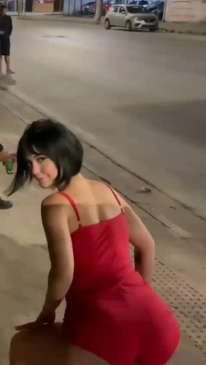 Beautiful babe dance