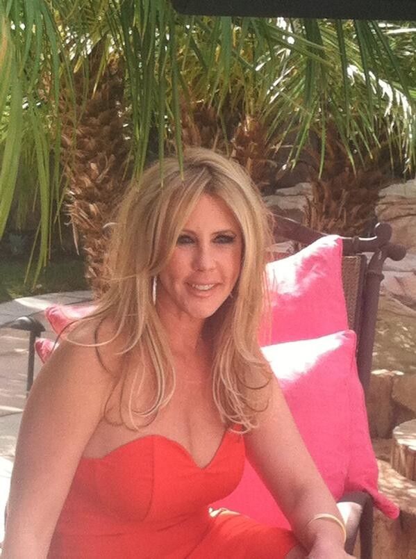 Hot housewife in the house!