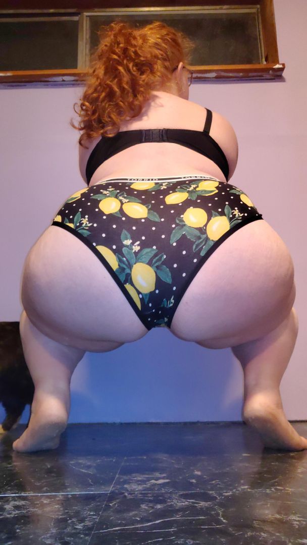Come squeeze my lemons