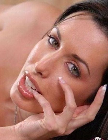 Annabelle from Flashy Babes