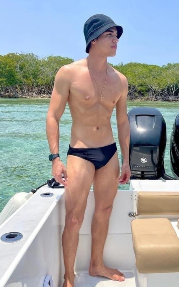 Speedo on the lake