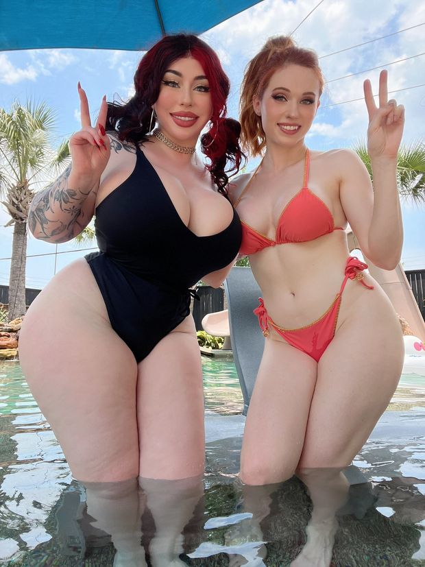 Two hot bods