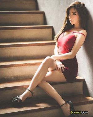 Such a stunning woman