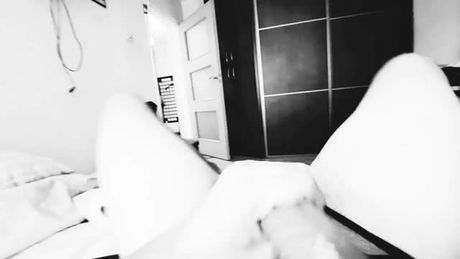 W WOLNYCH CHWILACH UWIELBIAM BAWIĆ SIĘ SWOIM ODBYTEM