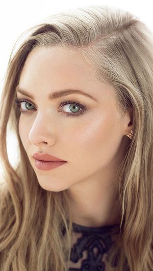 Amanda Seyfield
