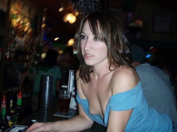 boob at the bar