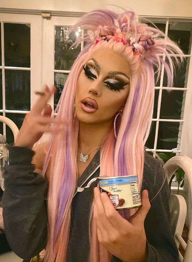 Kiss Me Sugar,  Want To Kiss A Drag