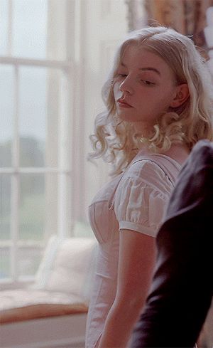 Anya Taylor-Joy in Emma. (2020)